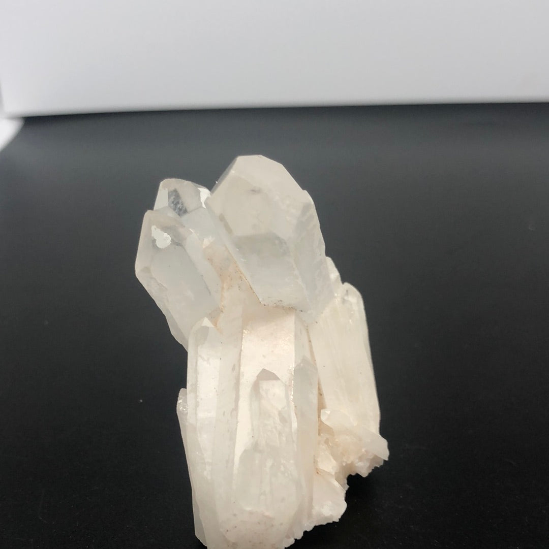 Raw clear quarz