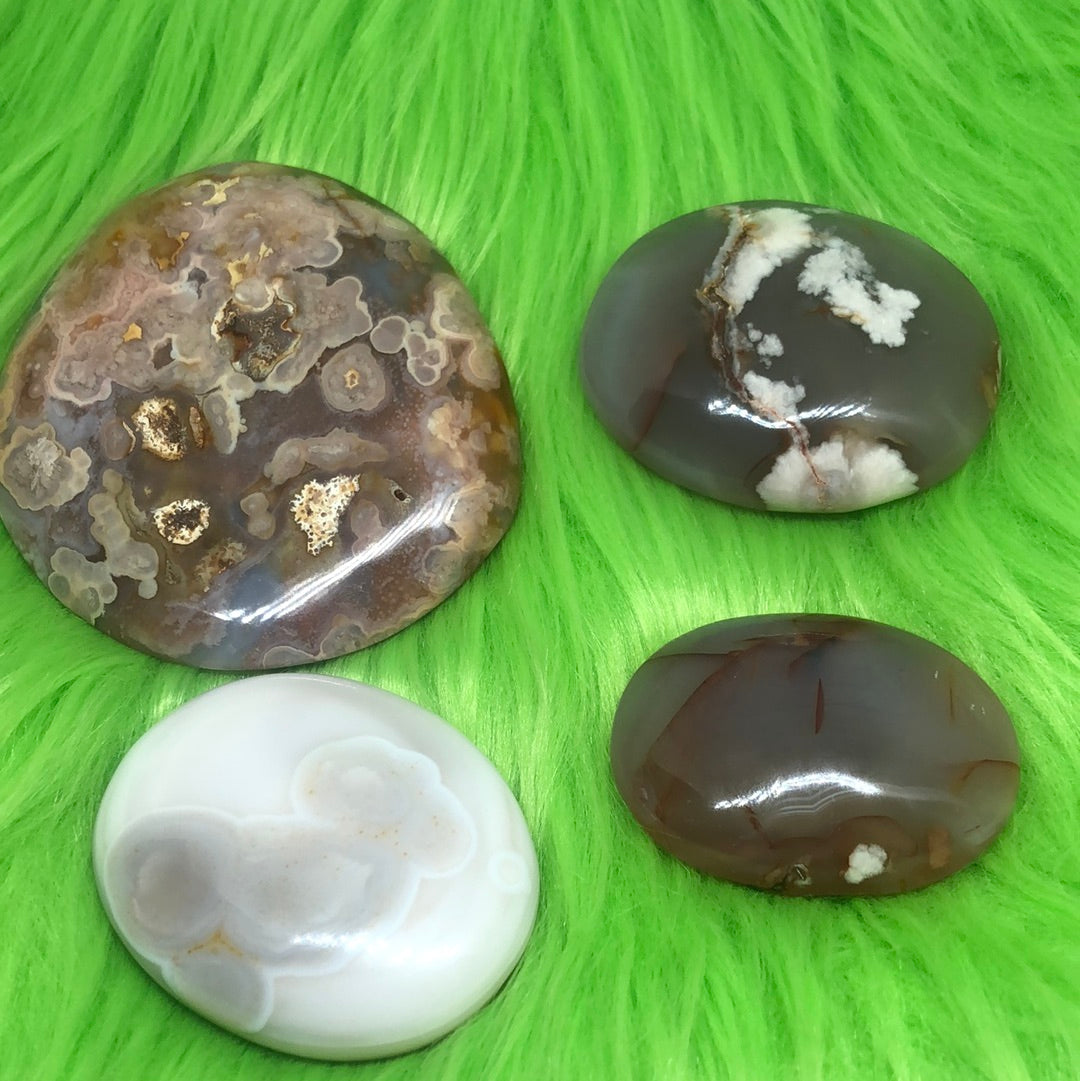 Flower agate palm stone