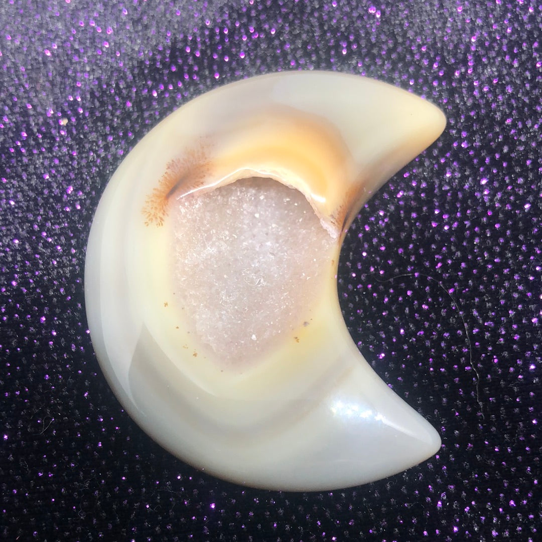 Agate moon With Druzy